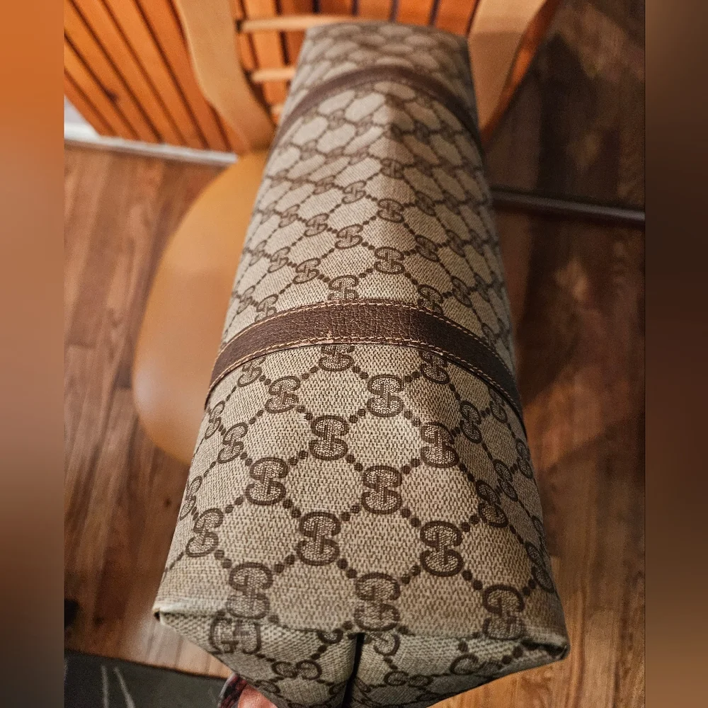 SOLD Gucci GG Supreme Tote Large - Picture 10 of 13